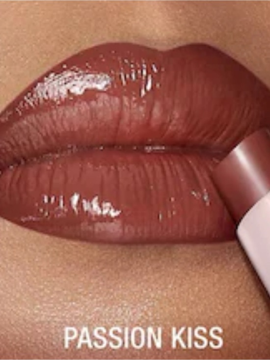 Charlotte Tilbury Other - ❤️NIB Charlotte Tilbury Hyaluronic + Happikiss colour balm.  Passion kiss ❤️